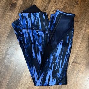 Lulu Lemon workout leggings